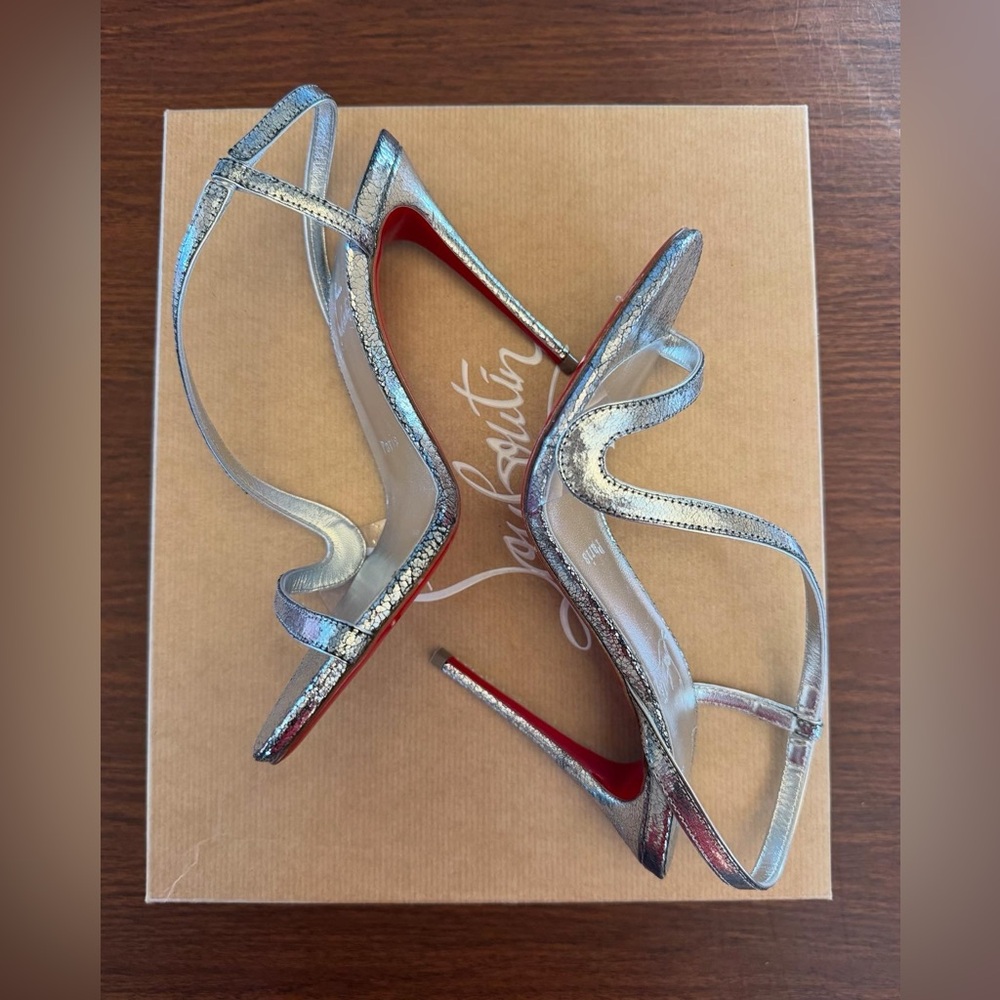 Christian Louboutin Rosalie 100 Leather Sandals - Picture 5 of 10